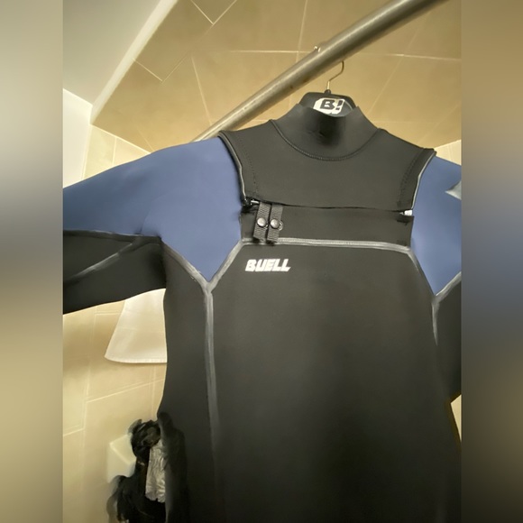 Buell 2mm short arm Men’s wetsuit - Picture 2 of 6